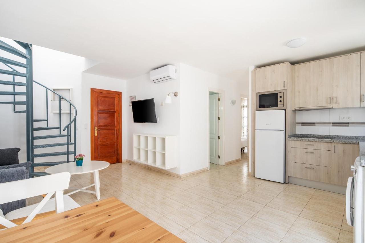 Apartamentos Marina Puerto Mogan Пуерто де Мохан Екстериор снимка